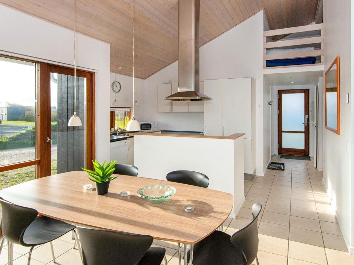 Three-Bedroom Holiday Home In Ulfborg 27 Thorsminde Esterno foto